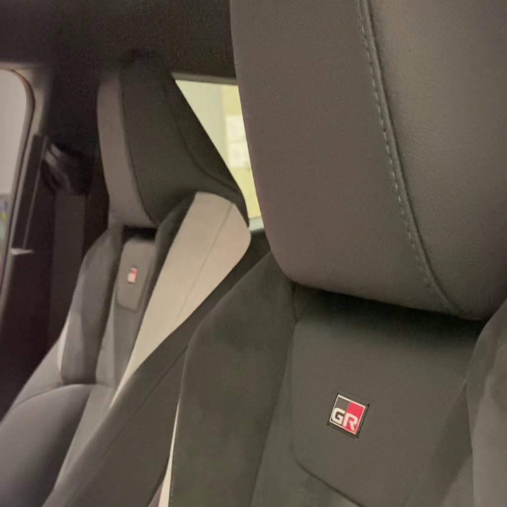 Toyota CHR 2.0 180H en Ourense